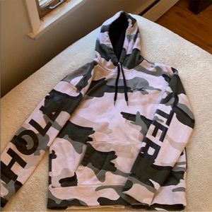 Men’s American Eagle Camo hoodie